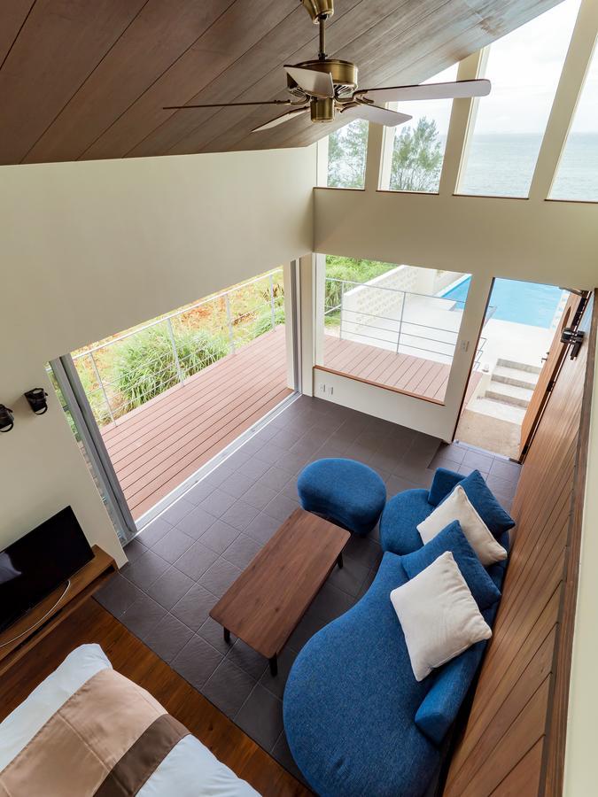 Keiki Beachhouse & Cafe Hotell Nakijin Exteriör bild